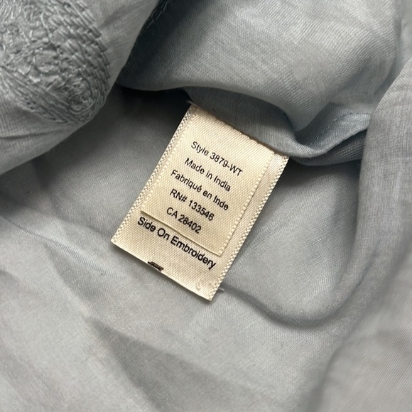 Ecru Baby Blue Embroidered Sleeveless Top - Picture 4 of 6